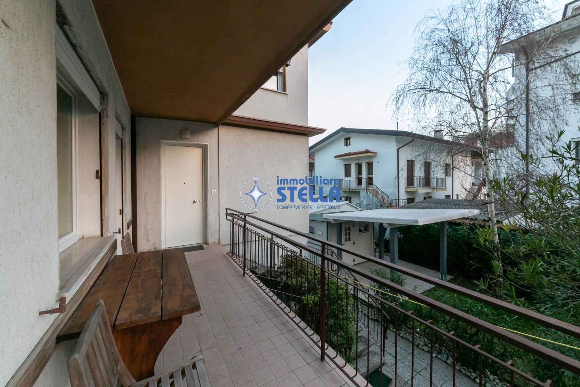 Condominio Secchiati Lido di Jesolo Kültér fotó
