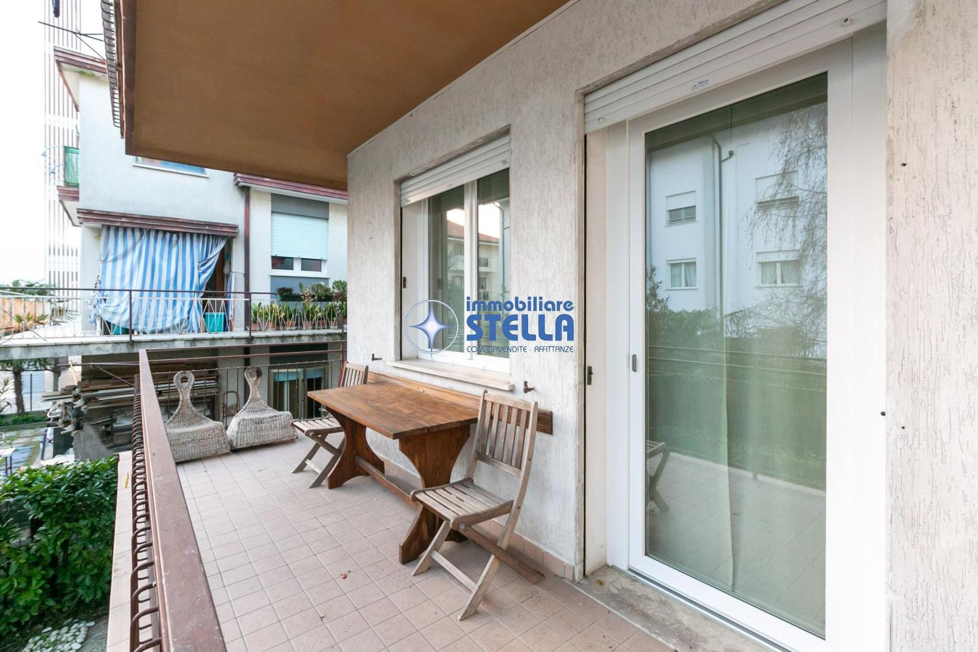 Condominio Secchiati Lido di Jesolo Kültér fotó